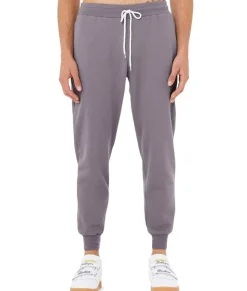 Athleisure><noscript><img width=