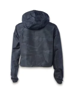 Athleisure><noscript><img width=