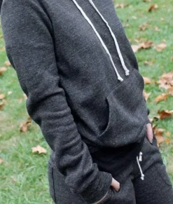 Tops><noscript><img width=