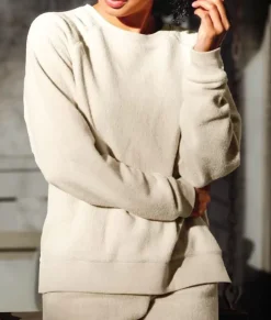 Hoodies & Sweatshirts><noscript><img width=