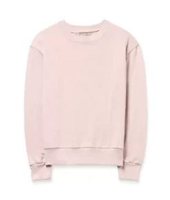 Athleisure><noscript><img width=